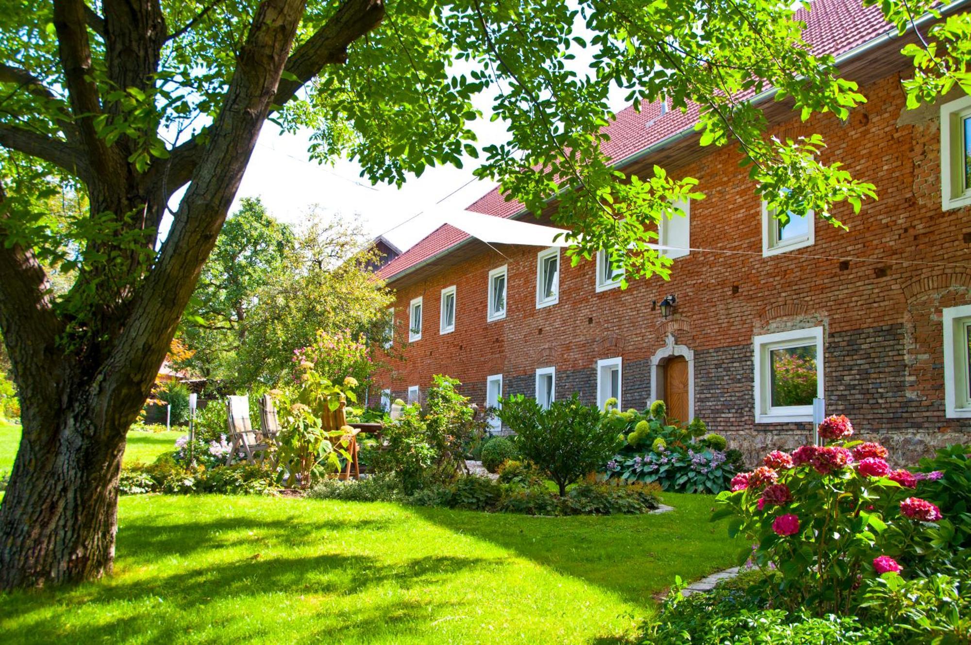 Hotel Brucknergut Ansfelden Esterno foto